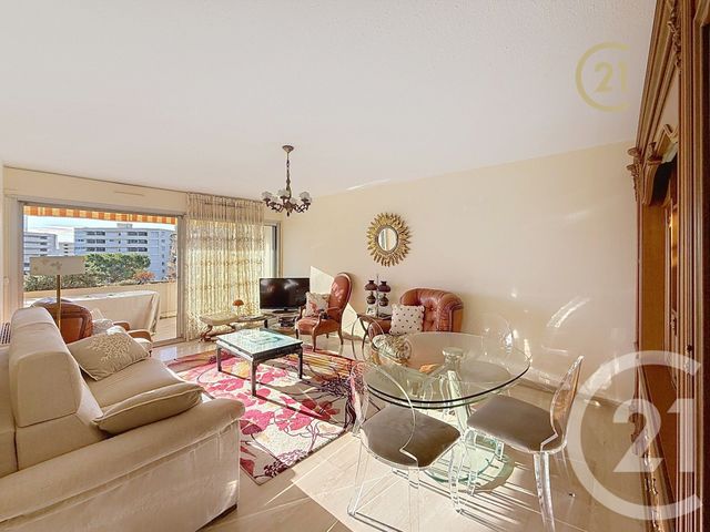 Appartement F3 à vendre - 3 pièces - 70,59 m2 - Antibes - 06 - PROVENCE-ALPES-COTE-D-AZUR