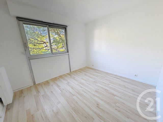Appartement F4 &agrave; vendre - 4 pi&egrave;ces - 88,14 m2 - Antibes - 06 - PROVENCE-ALPES-COTE-D-AZUR