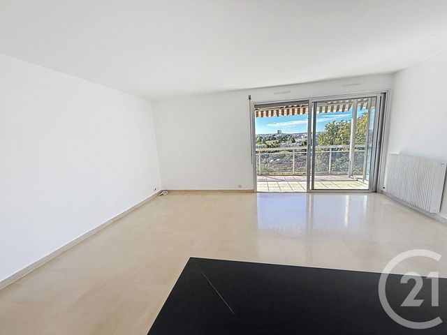 Appartement F4 &agrave; vendre - 4 pi&egrave;ces - 88,14 m2 - Antibes - 06 - PROVENCE-ALPES-COTE-D-AZUR