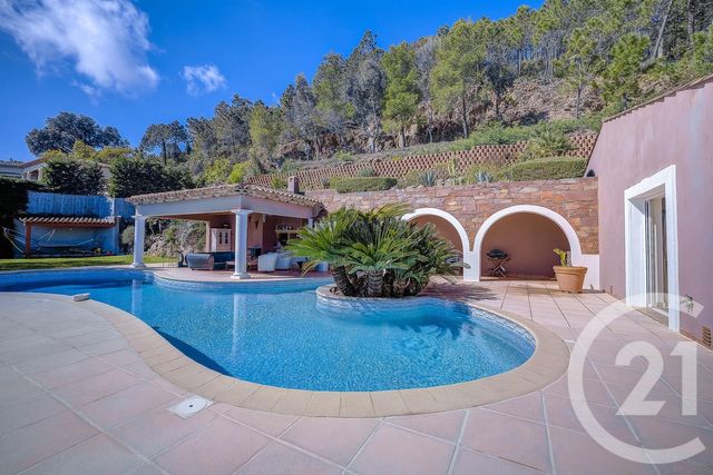 Maison à vendre - 12 pièces - 700 m2 - Theoule Sur Mer - 06 - PROVENCE-ALPES-COTE-D-AZUR