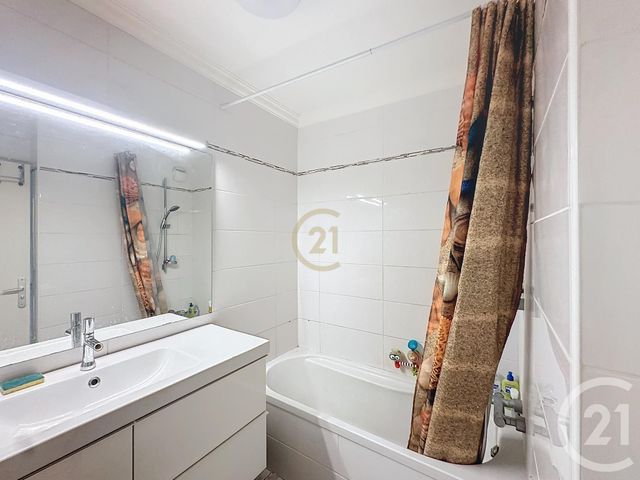 Appartement F3 à vendre - 3 pièces - 67,05 m2 - Le Cannet - 06 - PROVENCE-ALPES-COTE-D-AZUR