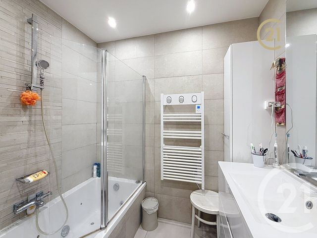 Appartement à vendre - 3 pièces - 78,36 m2 - Antibes - 06 - PROVENCE-ALPES-COTE-D-AZUR