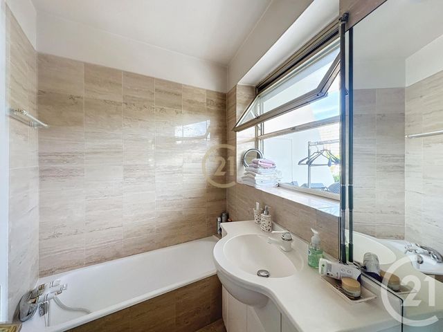 Appartement F4 à vendre - 4 pièces - 134,39 m2 - Cannes - 06 - PROVENCE-ALPES-COTE-D-AZUR