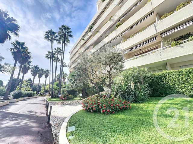 Appartement F4 à vendre - 4 pièces - 134,39 m2 - Cannes - 06 - PROVENCE-ALPES-COTE-D-AZUR