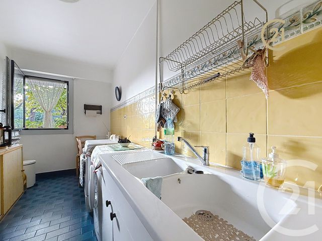 Appartement F2 à vendre - 2 pièces - 48,40 m2 - Antibes - 06 - PROVENCE-ALPES-COTE-D-AZUR