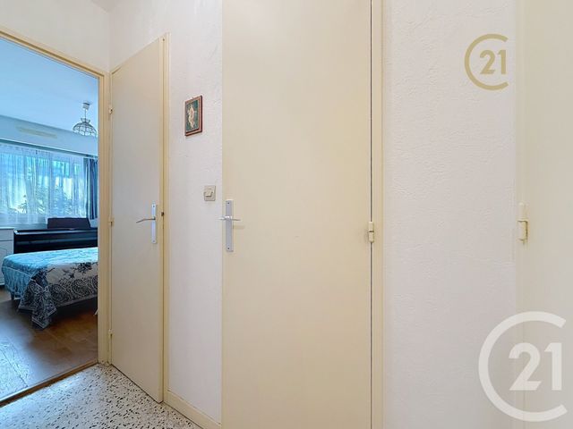 Appartement F2 à vendre - 2 pièces - 48,40 m2 - Antibes - 06 - PROVENCE-ALPES-COTE-D-AZUR