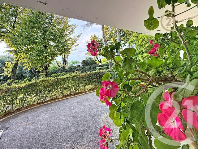 Appartement F2 à vendre - 2 pièces - 48,40 m2 - Antibes - 06 - PROVENCE-ALPES-COTE-D-AZUR