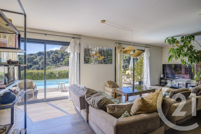 Maison à vendre - 4 pièces - 220 m2 - Antibes - 06 - PROVENCE-ALPES-COTE-D-AZUR