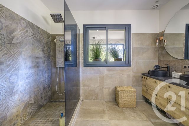 Maison à vendre - 4 pièces - 220 m2 - Antibes - 06 - PROVENCE-ALPES-COTE-D-AZUR