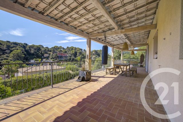 Maison à vendre - 4 pièces - 220 m2 - Antibes - 06 - PROVENCE-ALPES-COTE-D-AZUR