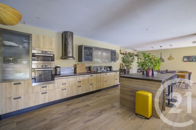 Maison à vendre - 4 pièces - 220 m2 - Antibes - 06 - PROVENCE-ALPES-COTE-D-AZUR