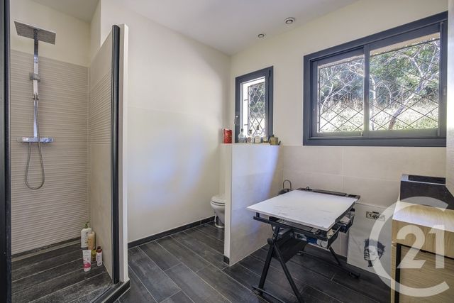 Maison à vendre - 4 pièces - 220 m2 - Antibes - 06 - PROVENCE-ALPES-COTE-D-AZUR