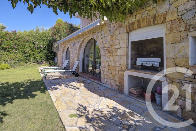 Maison à vendre - 7 pièces - 230 m2 - Vallauris - 06 - PROVENCE-ALPES-COTE-D-AZUR