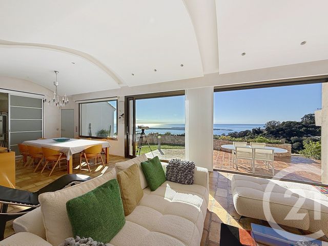 Maison à vendre - 7 pièces - 230 m2 - Vallauris - 06 - PROVENCE-ALPES-COTE-D-AZUR