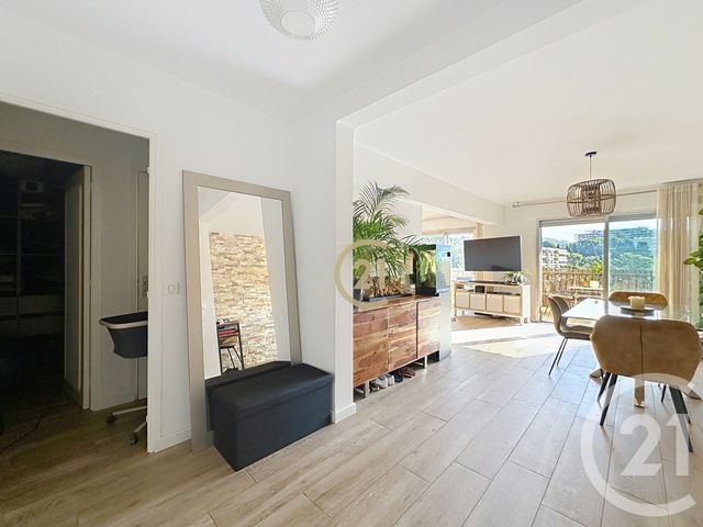 Appartement F3 à vendre - 3 pièces - 70 m2 - Le Cannet - 06 - PROVENCE-ALPES-COTE-D-AZUR