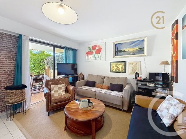 Appartement F3 à vendre - 3 pièces - 53,71 m2 - Antibes - 06 - PROVENCE-ALPES-COTE-D-AZUR