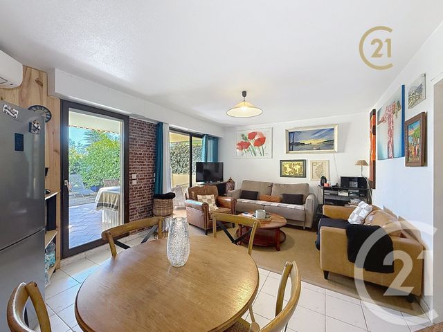 Appartement F3 à vendre - 3 pièces - 53,71 m2 - Antibes - 06 - PROVENCE-ALPES-COTE-D-AZUR