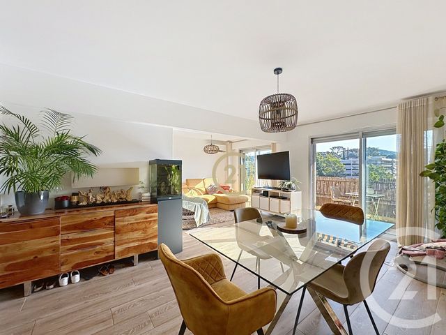Appartement F2 à vendre - 2 pièces - 70 m2 - Le Cannet - 06 - PROVENCE-ALPES-COTE-D-AZUR