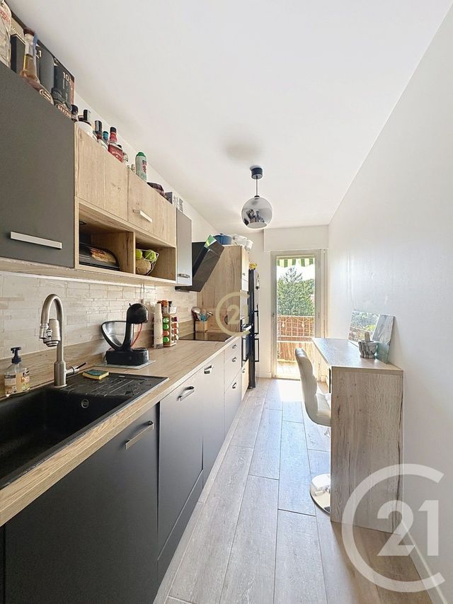 Appartement F2 à vendre - 2 pièces - 70 m2 - Le Cannet - 06 - PROVENCE-ALPES-COTE-D-AZUR