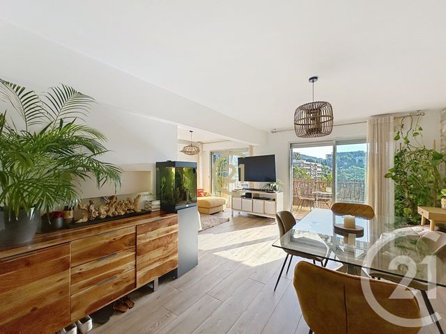 Appartement F2 à vendre - 2 pièces - 70 m2 - Le Cannet - 06 - PROVENCE-ALPES-COTE-D-AZUR