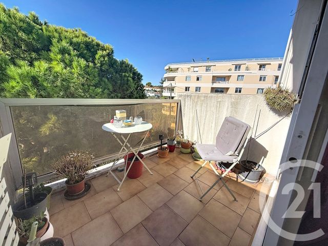 Appartement F3 &agrave; vendre - 3 pi&egrave;ces - 61,56 m2 - Antibes - 06 - PROVENCE-ALPES-COTE-D-AZUR