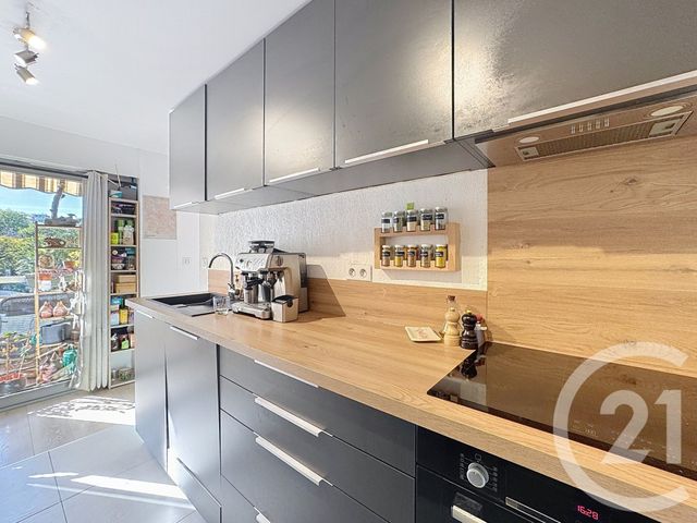 Appartement F2 à vendre - 2 pièces - 47,19 m2 - Antibes - 06 - PROVENCE-ALPES-COTE-D-AZUR
