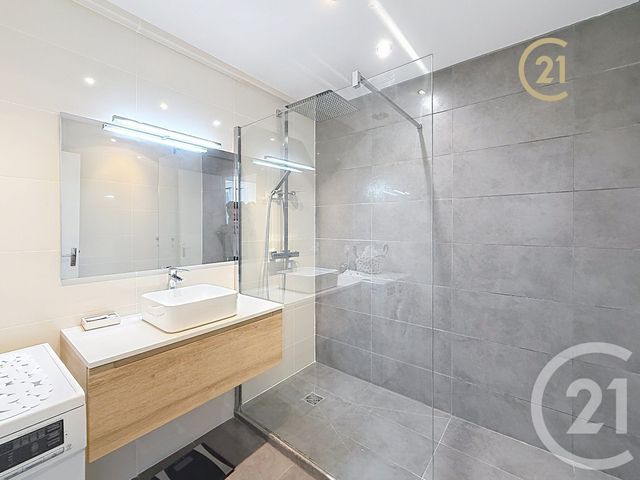 Appartement F3 &agrave; vendre - 3 pi&egrave;ces - 72,49 m2 - Antibes - 06 - PROVENCE-ALPES-COTE-D-AZUR