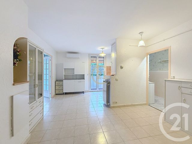 Appartement F2 à vendre - 2 pièces - 37,57 m2 - Antibes - 06 - PROVENCE-ALPES-COTE-D-AZUR