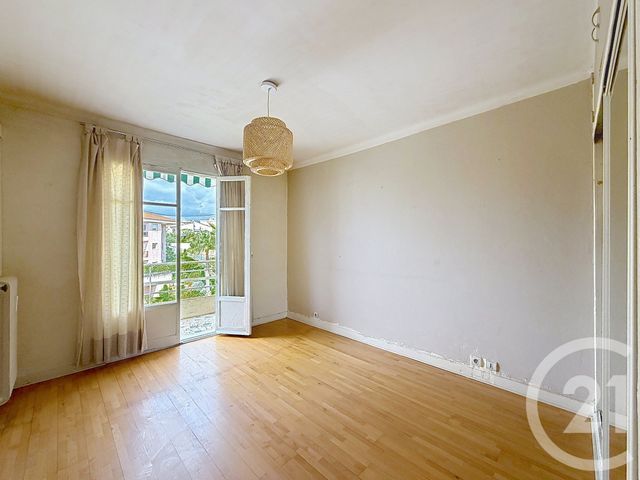 Appartement F3 &agrave; vendre - 3 pi&egrave;ces - 58 m2 - Antibes - 06 - PROVENCE-ALPES-COTE-D-AZUR