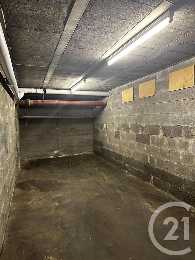 Parking &agrave; louer - 15,36 m2 - Antibes - 06 - PROVENCE-ALPES-COTE-D-AZUR