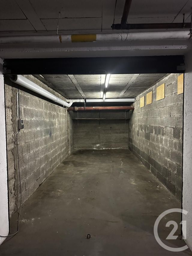 Parking &agrave; louer - 15,36 m2 - Antibes - 06 - PROVENCE-ALPES-COTE-D-AZUR