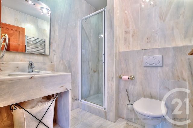 Appartement F4 &agrave; vendre - 4 pi&egrave;ces - 125,13 m2 - Antibes - 06 - PROVENCE-ALPES-COTE-D-AZUR