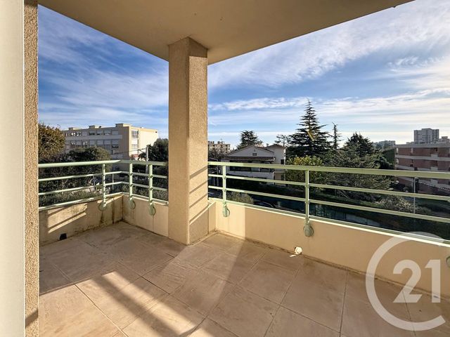 Appartement F4 &agrave; vendre - 4 pi&egrave;ces - 125,13 m2 - Antibes - 06 - PROVENCE-ALPES-COTE-D-AZUR