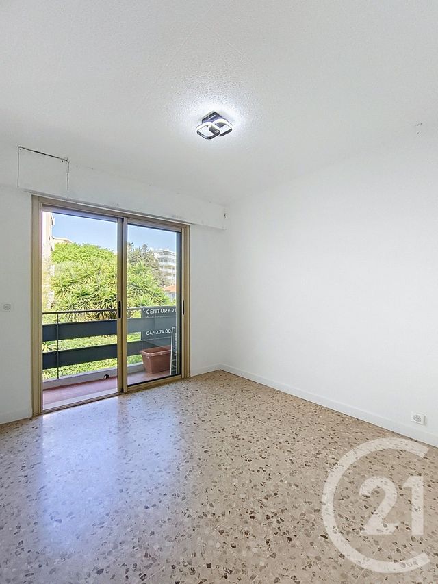Appartement F2 &agrave; vendre - 2 pi&egrave;ces - 42,64 m2 - Antibes - 06 - PROVENCE-ALPES-COTE-D-AZUR