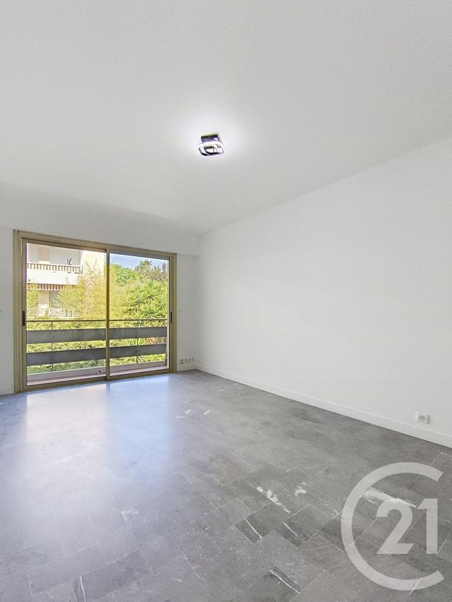 Appartement F2 &agrave; vendre - 2 pi&egrave;ces - 42,64 m2 - Antibes - 06 - PROVENCE-ALPES-COTE-D-AZUR