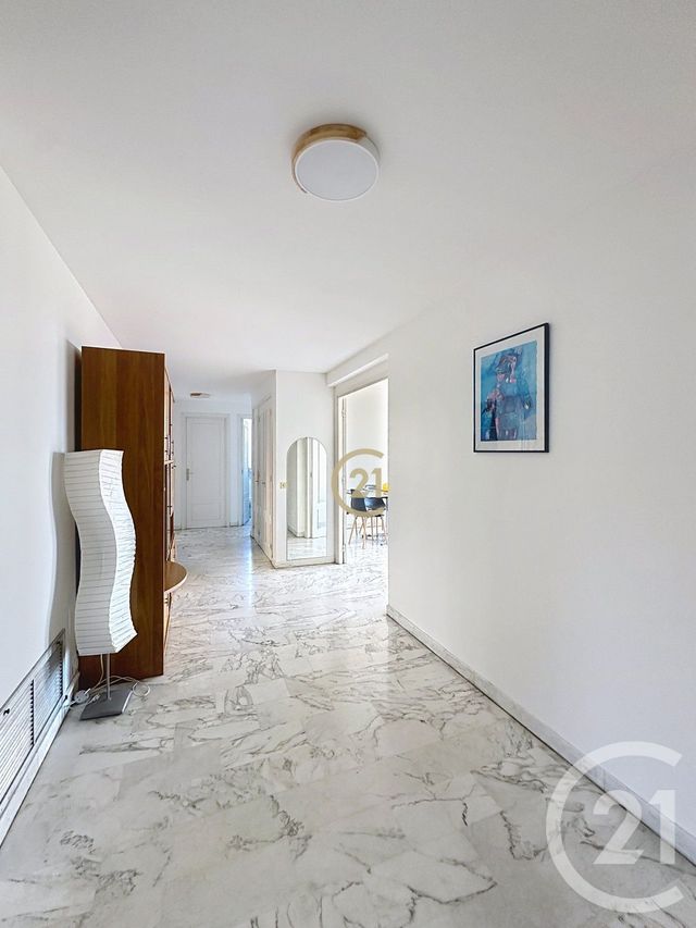 Appartement F3 &agrave; louer - 3 pi&egrave;ces - 92,54 m2 - Antibes - 06 - PROVENCE-ALPES-COTE-D-AZUR