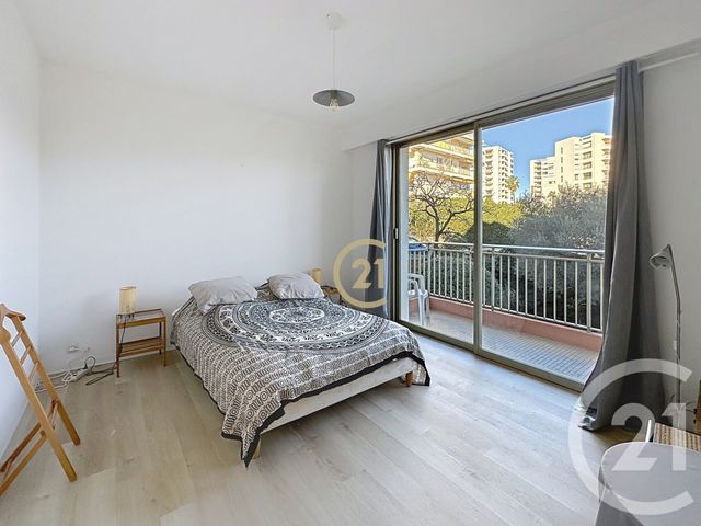 Appartement F3 &agrave; louer - 3 pi&egrave;ces - 92,54 m2 - Antibes - 06 - PROVENCE-ALPES-COTE-D-AZUR