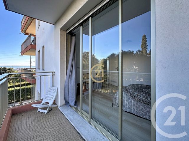 Appartement F3 &agrave; louer - 3 pi&egrave;ces - 92,54 m2 - Antibes - 06 - PROVENCE-ALPES-COTE-D-AZUR