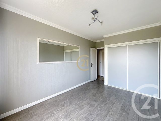 Appartement F2 &agrave; louer - 2 pi&egrave;ces - 53,82 m2 - Antibes - 06 - PROVENCE-ALPES-COTE-D-AZUR