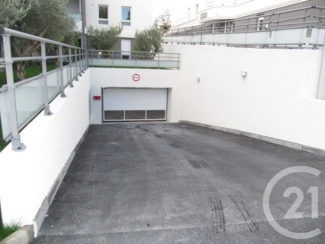 Parking &agrave; louer - 14,60 m2 - Villeneuve Loubet - 06 - PROVENCE-ALPES-COTE-D-AZUR