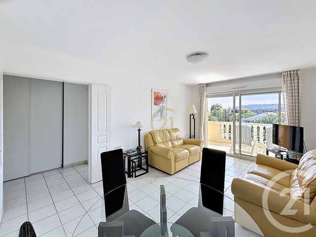 Appartement F3 &agrave; vendre - 3 pi&egrave;ces - 57,07 m2 - Antibes - 06 - PROVENCE-ALPES-COTE-D-AZUR