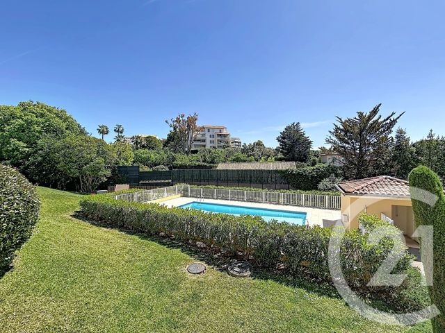 Appartement F3 &agrave; vendre - 3 pi&egrave;ces - 57,07 m2 - Antibes - 06 - PROVENCE-ALPES-COTE-D-AZUR