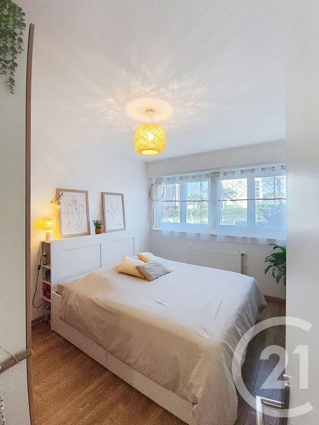 Appartement F3 &agrave; vendre - 3 pi&egrave;ces - 68,75 m2 - Antibes - 06 - PROVENCE-ALPES-COTE-D-AZUR