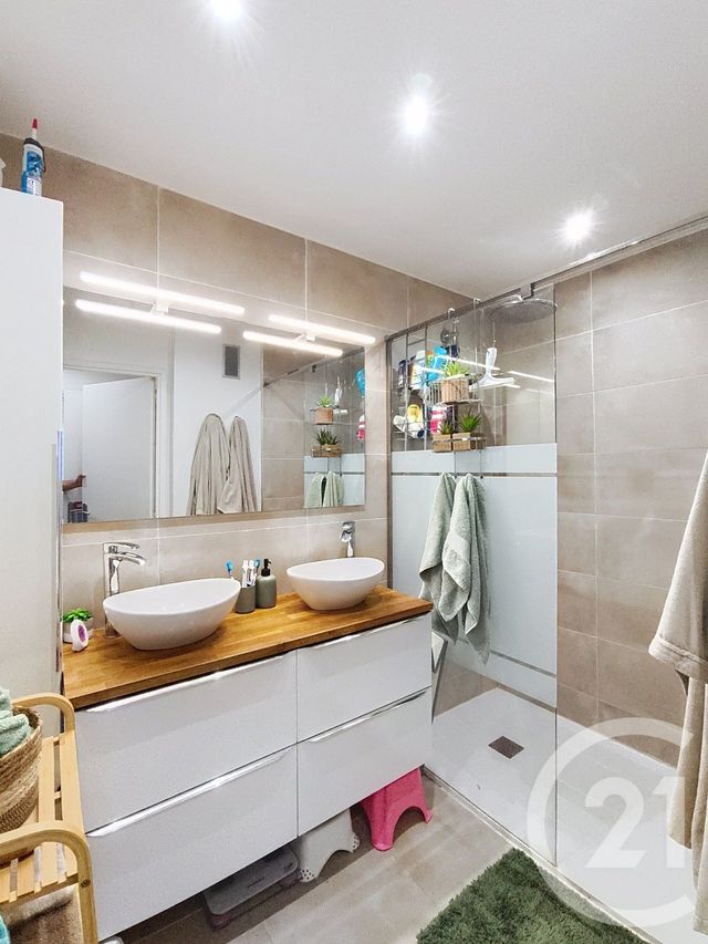 Appartement F3 &agrave; vendre - 3 pi&egrave;ces - 68,75 m2 - Antibes - 06 - PROVENCE-ALPES-COTE-D-AZUR