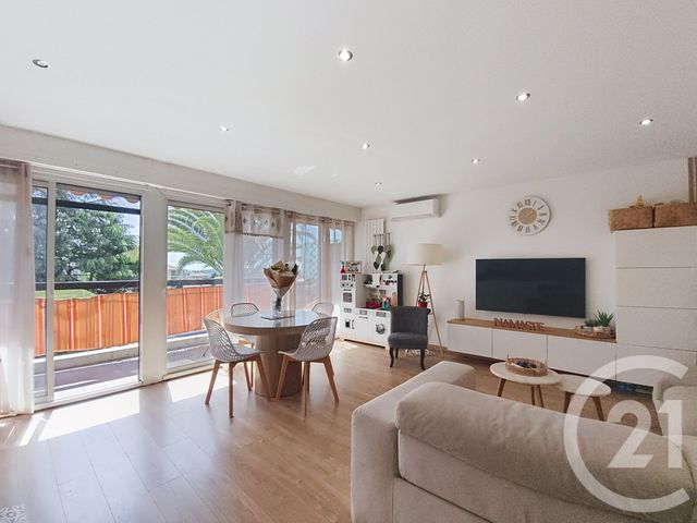 Appartement F3 &agrave; vendre - 3 pi&egrave;ces - 68,75 m2 - Antibes - 06 - PROVENCE-ALPES-COTE-D-AZUR
