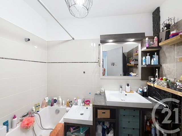 Appartement F4 &agrave; vendre - 4 pi&egrave;ces - 78,48 m2 - Antibes - 06 - PROVENCE-ALPES-COTE-D-AZUR