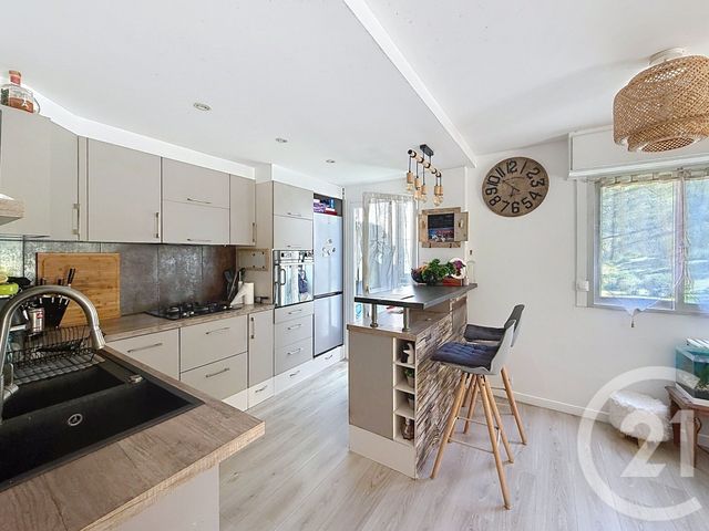 Appartement F4 &agrave; vendre - 4 pi&egrave;ces - 78,48 m2 - Antibes - 06 - PROVENCE-ALPES-COTE-D-AZUR