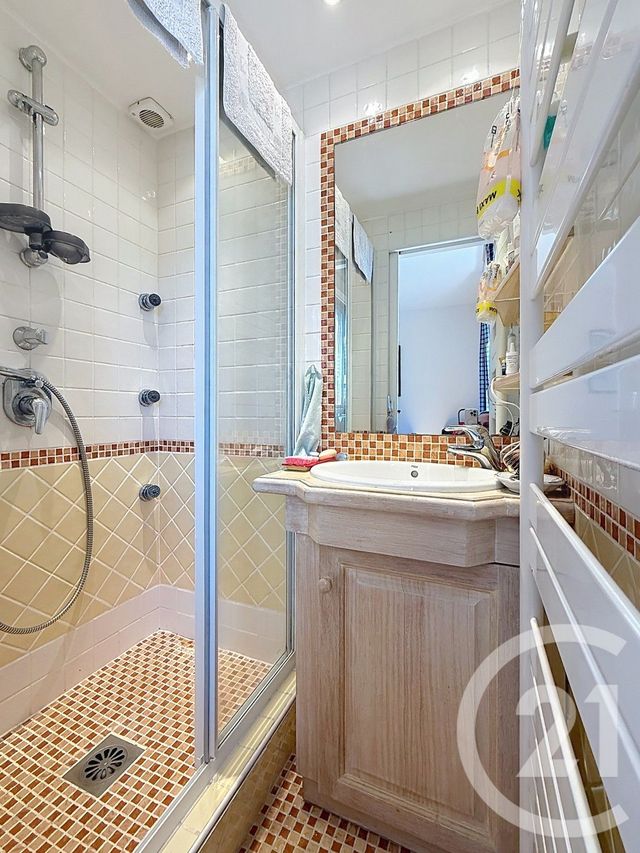 Appartement F3 &agrave; vendre - 3 pi&egrave;ces - 60,05 m2 - Antibes - 06 - PROVENCE-ALPES-COTE-D-AZUR