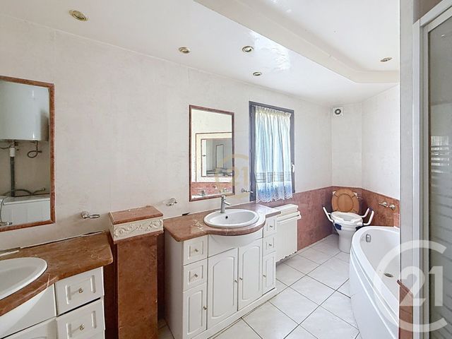 Maison &agrave; vendre - 4 pi&egrave;ces - 125,20 m2 - Antibes - 06 - PROVENCE-ALPES-COTE-D-AZUR