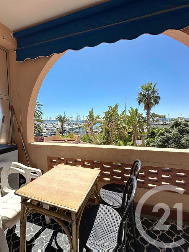 Appartement F1 &agrave; louer - 1 pi&egrave;ce - 25 m2 - Le Golfe Juan - 06 - PROVENCE-ALPES-COTE-D-AZUR